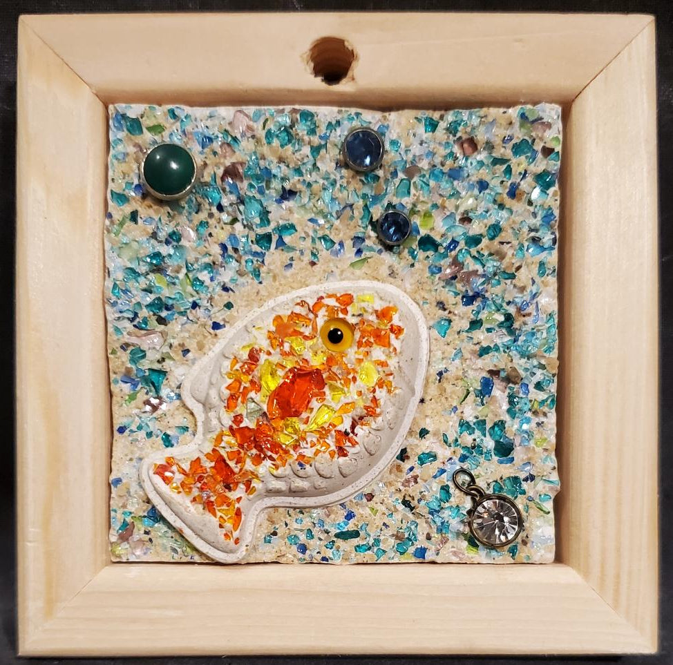 4x4 Fish (framed) – Modern Fossils